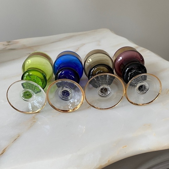 4 Cordial Color Glasses with Gold Trim.  Approx: 4.5” tall 2” base Very pretty - Picture 4 of 13